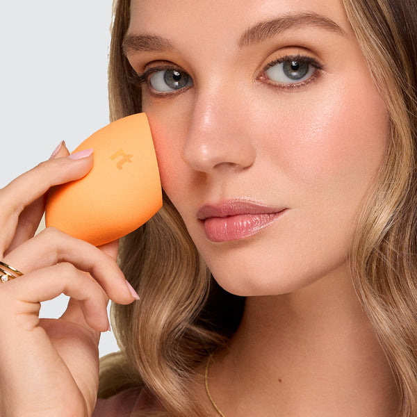 Miracle Complexion Sponge Makeup Blender + Travel Case