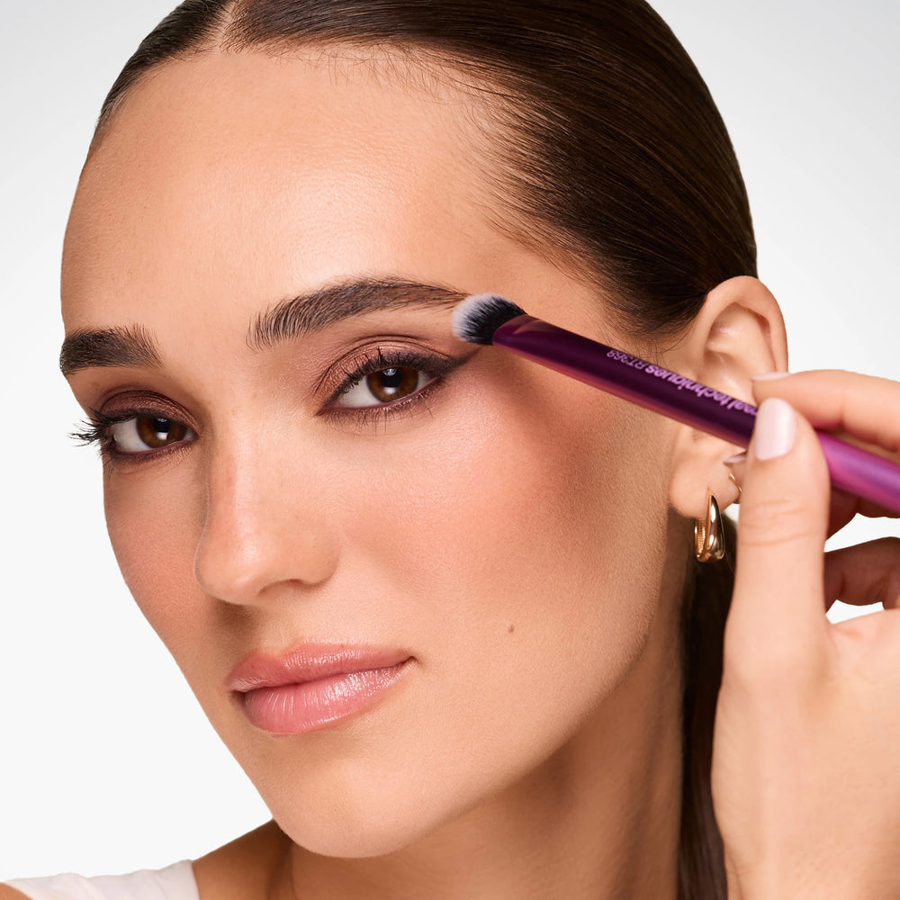 All-Over Base & Shadow Brush
