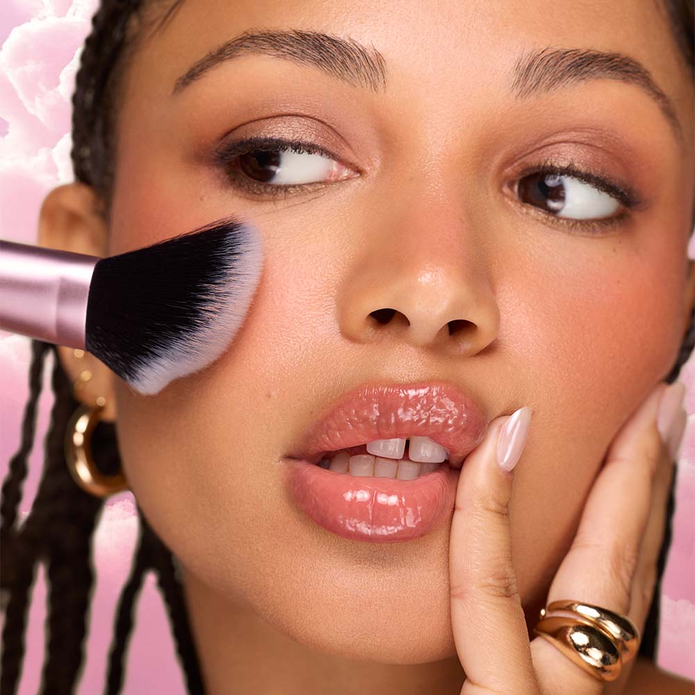 リアルテクニクス Real Techniques Brightening Concealer Makeup Brush, Face Brush For