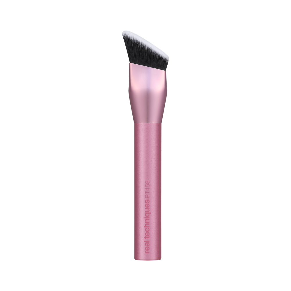 Cheek Hugging Contour Brush