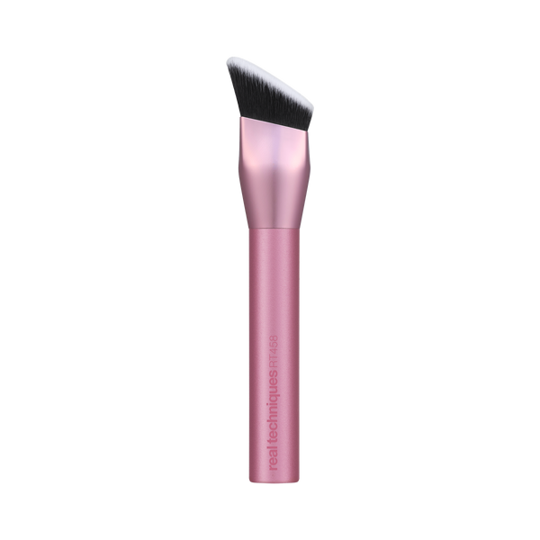 Cheek Hugging Contour Brush