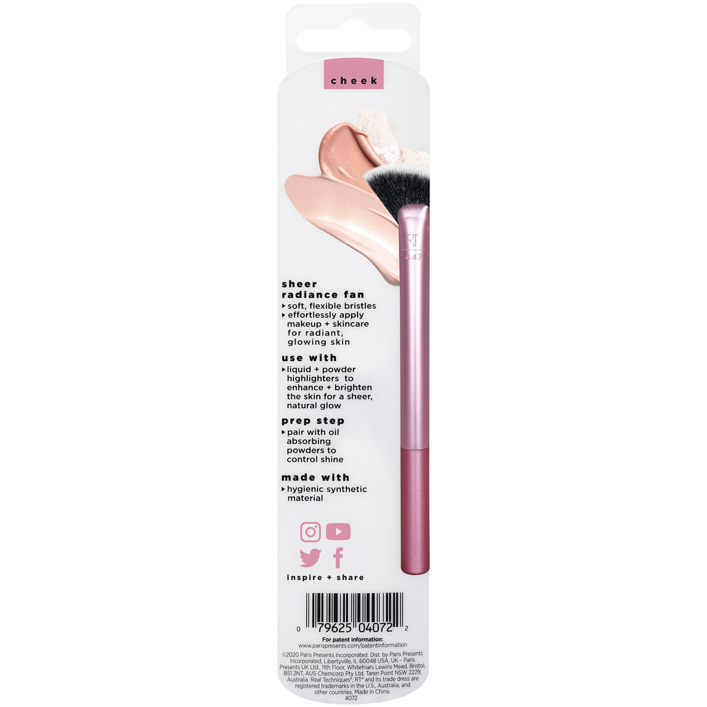 Real Techniques Sheer Radiance Fan Makeup Brush, Fan Head For Precisie  Highlighter and Powder Application, Soft Bristles, Pink Face Brush, 1 Count