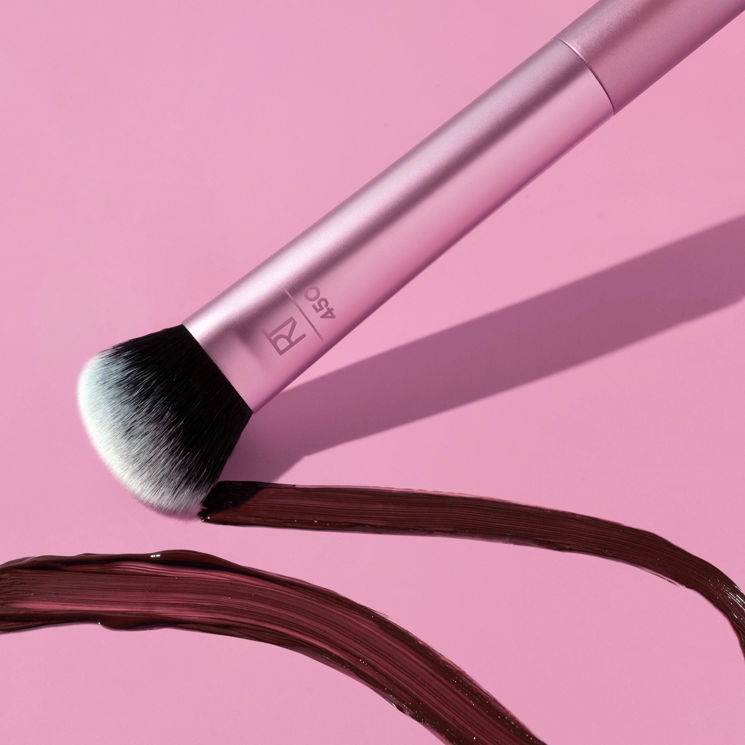Real Techniques Soft Sculpting Makeup Brush, For Cream & Liquid